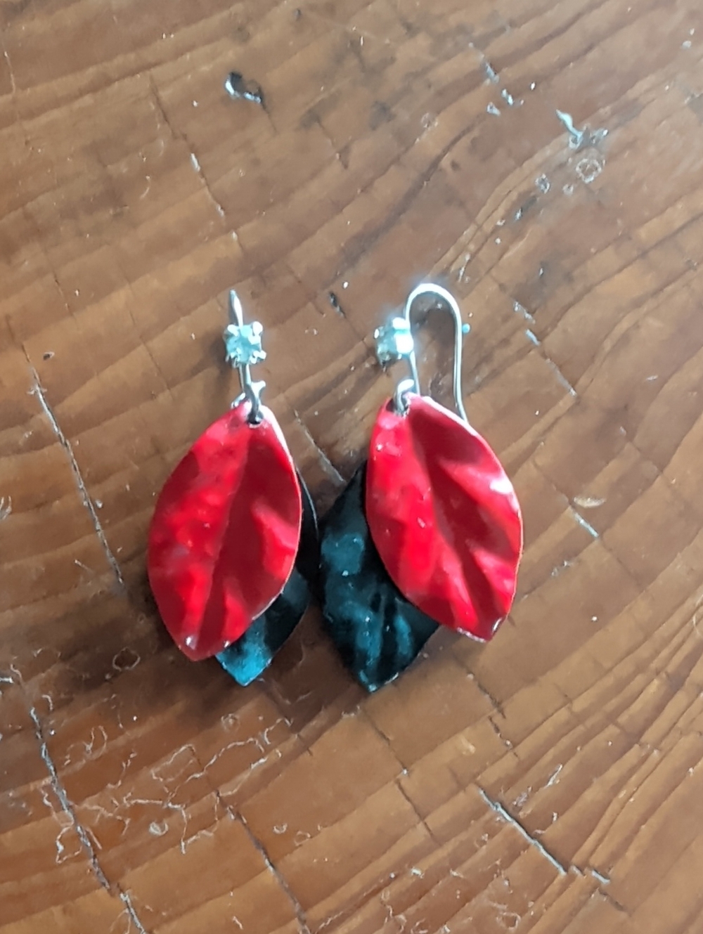 Vintage Red And Black Leaf Drop Earrings With Little Jewel- Women's Jewelry